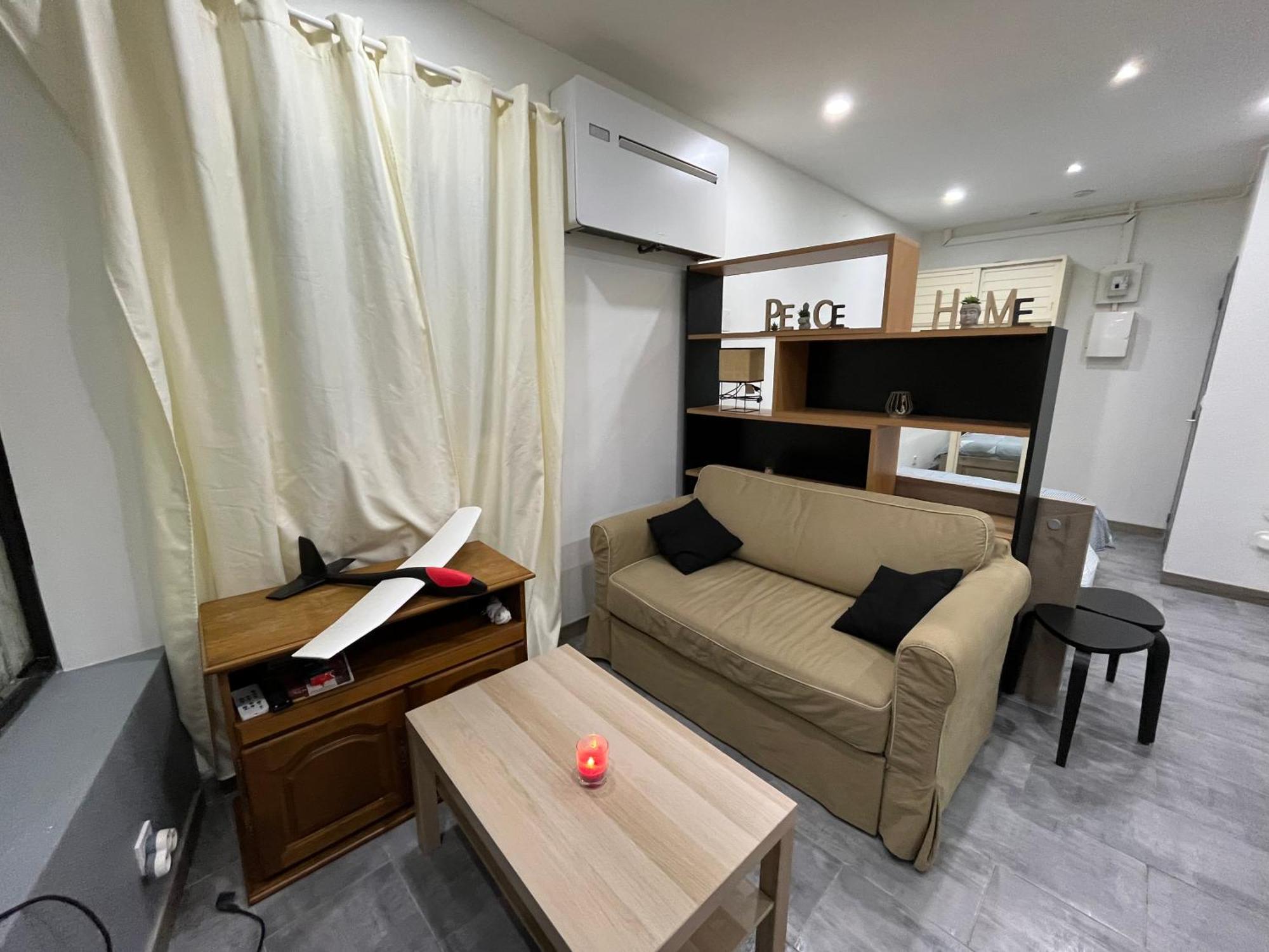 Grand Studio Lunel  Luaran gambar