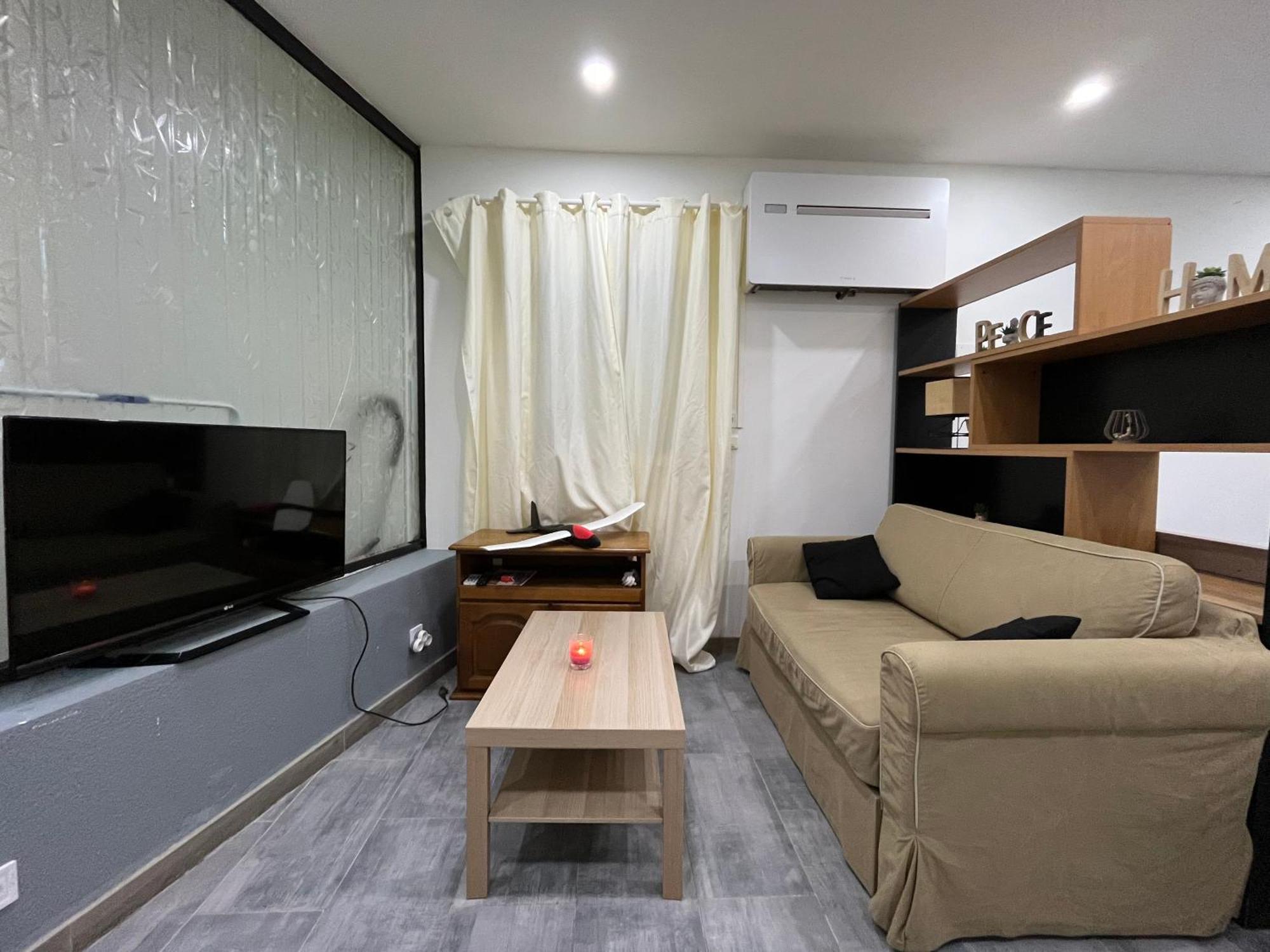 Grand Studio Lunel  Luaran gambar