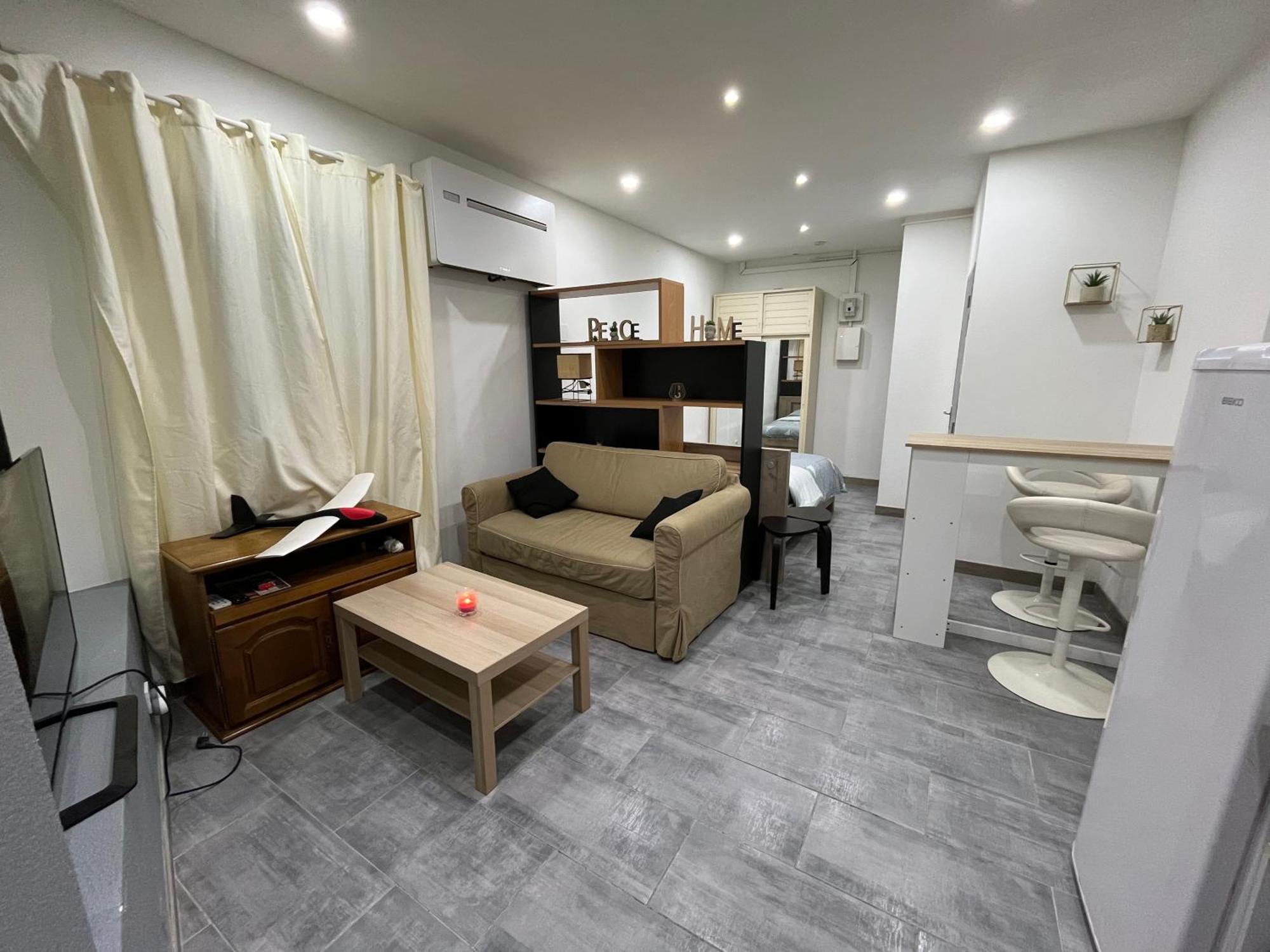 Grand Studio Lunel  Luaran gambar